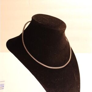 Retired James Avery Sterling Silver Twisted Wire Hook Choker-Necklace .